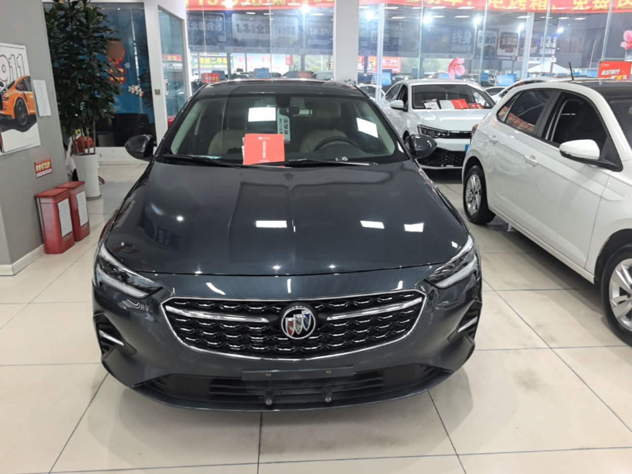 Regal 2021 552T Elite photo 2