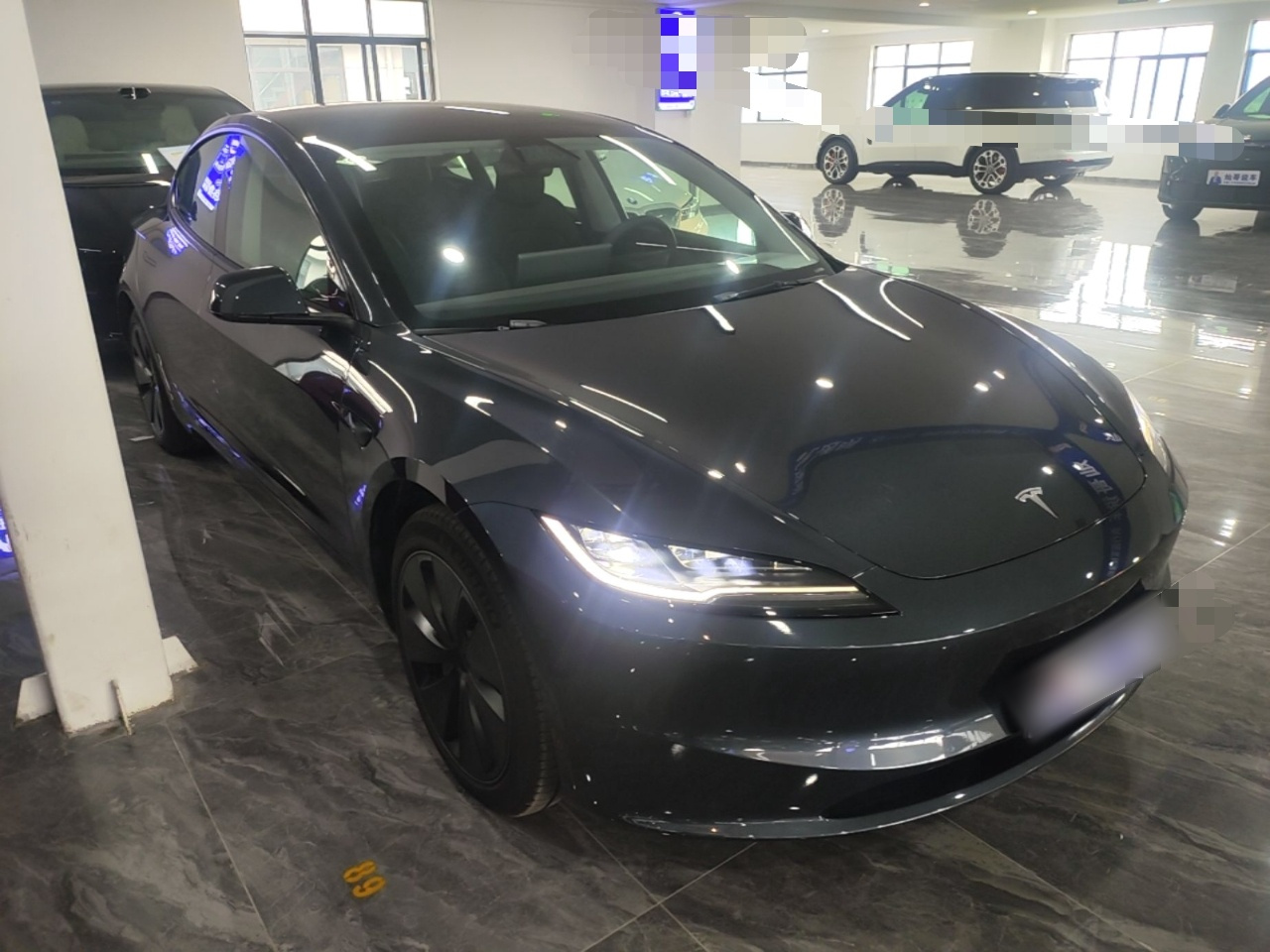Model 3 2023 RWD photo 5