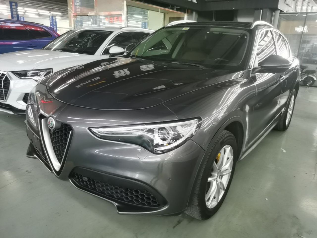 Alfa Romeo Stelvio 2017 2.0T 200HP Luxury