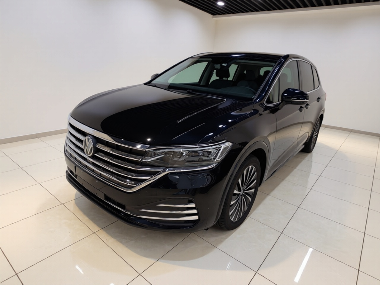 Viloran 2024 380TSI Premium