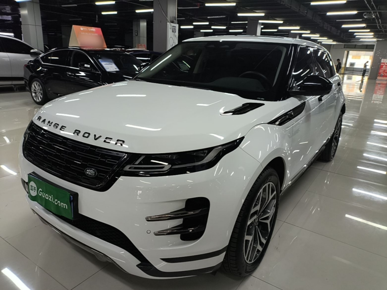 2024 Range Rover Evoque L SE