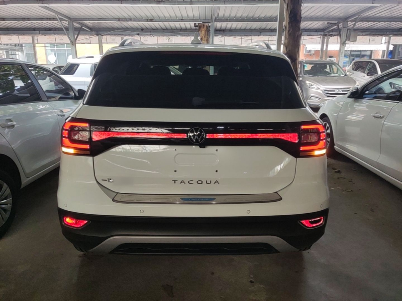 2020 1.5L AT photo 3