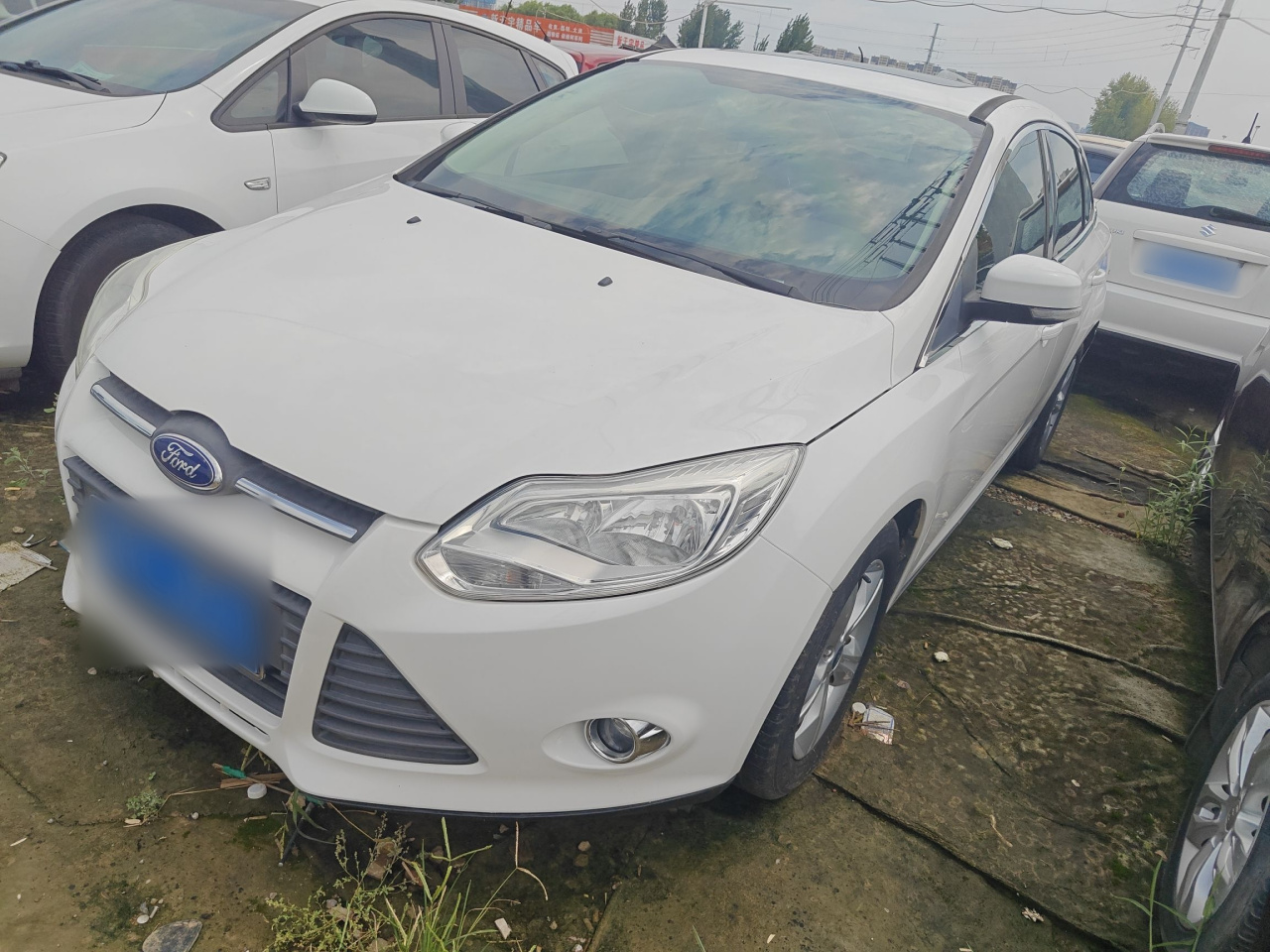 Focus 2012 Sedan 1.6L MT photo 2
