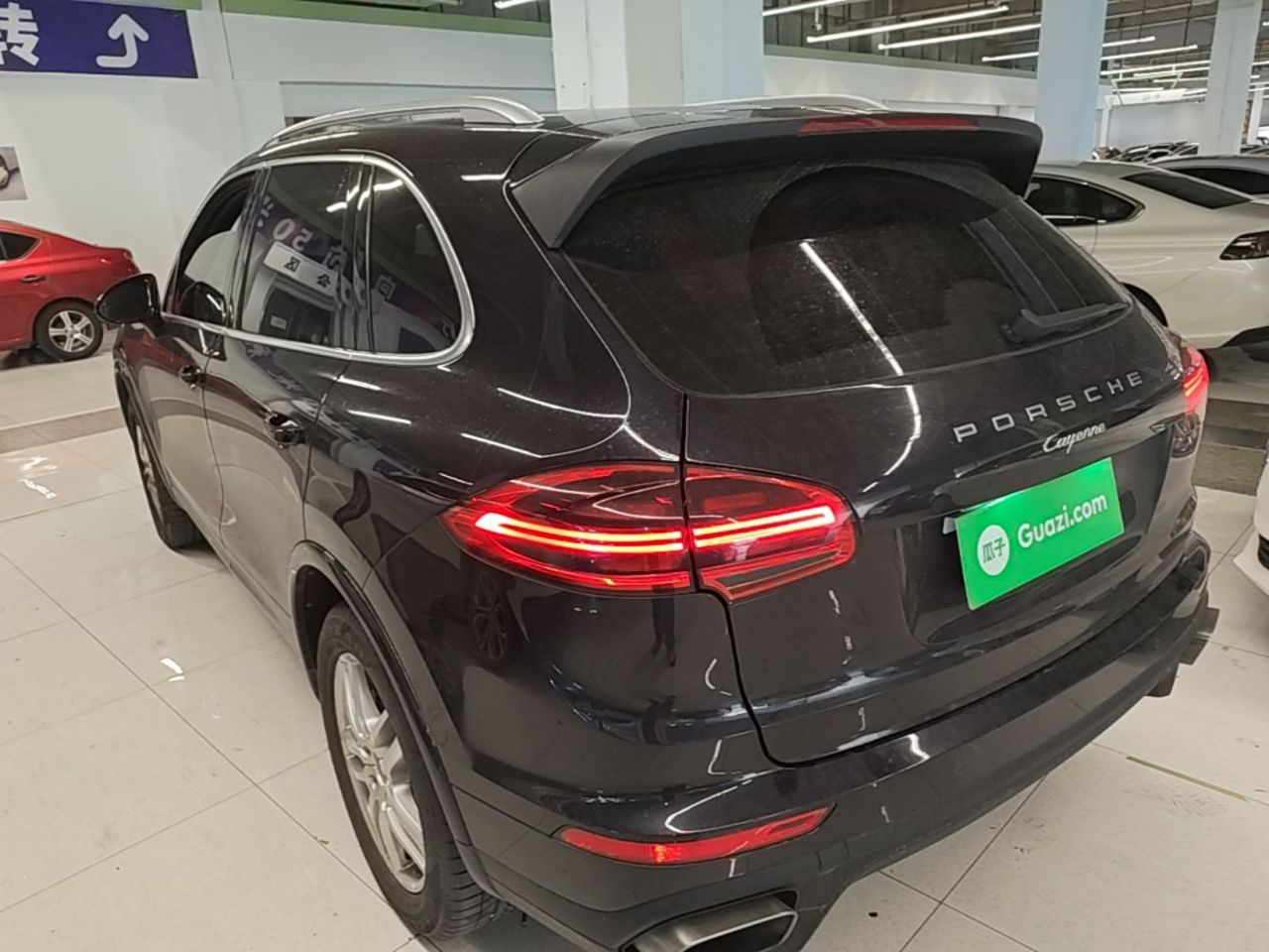 2016 Cayenne Platinum Edition 3.0T photo 4