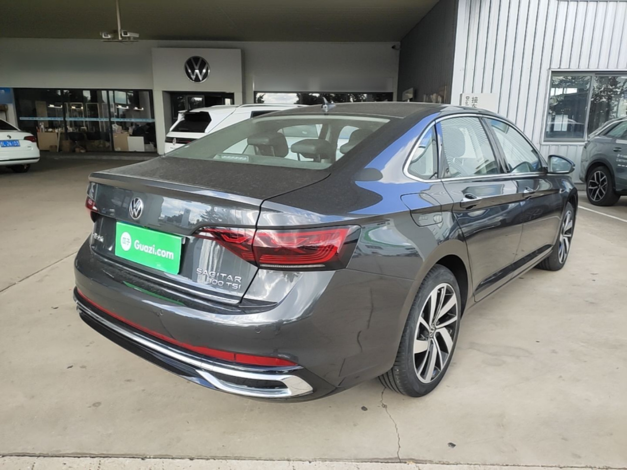 Sagitar 2023 300TSI DSG Excellence photo 4