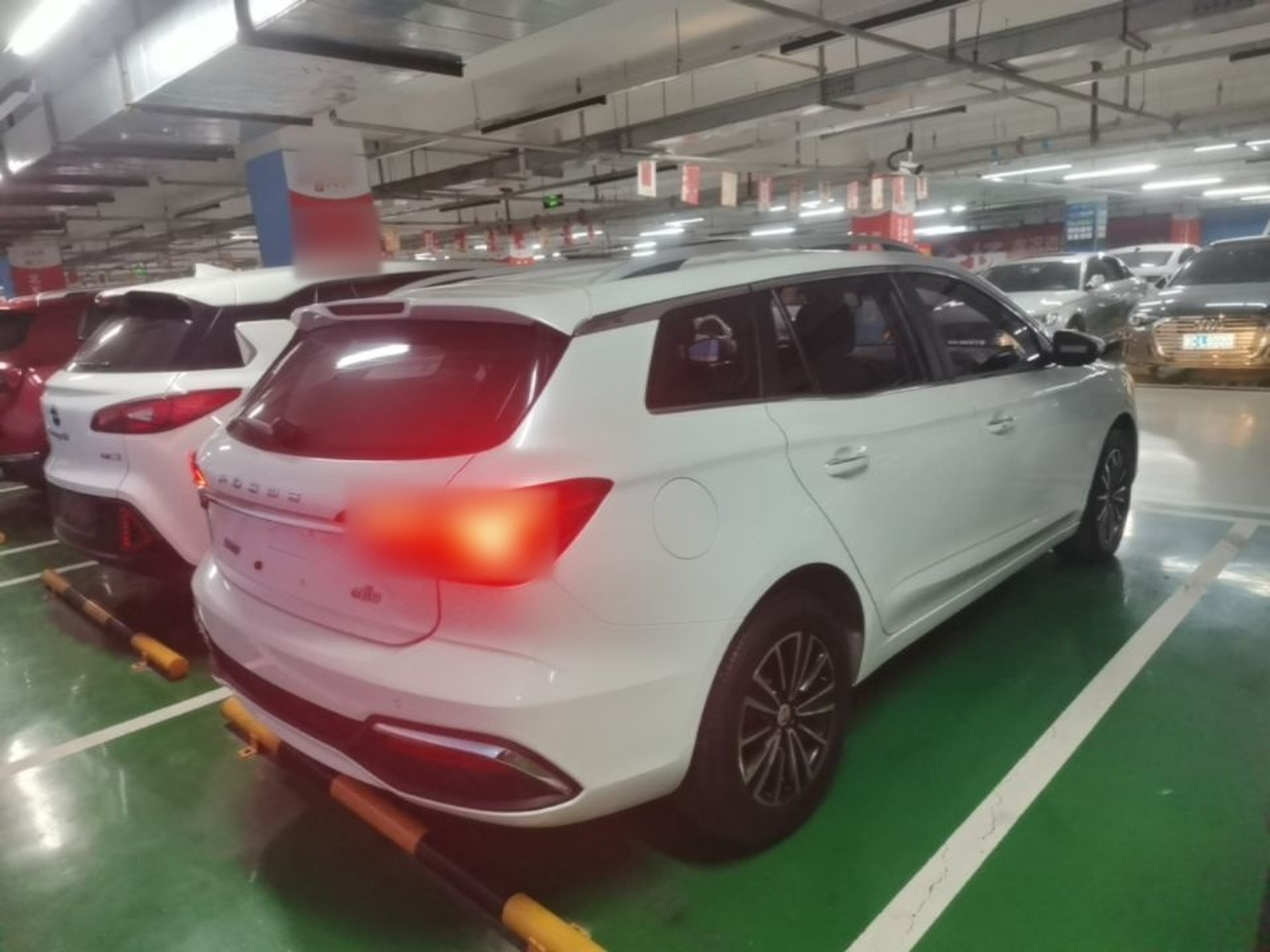 Ei5 2019 Connected Flagship photo 4