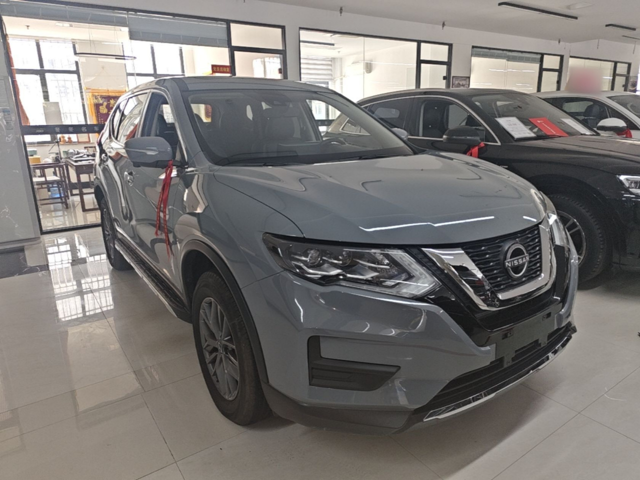X-Trail 2025 2.0L RWD Leading photo 3