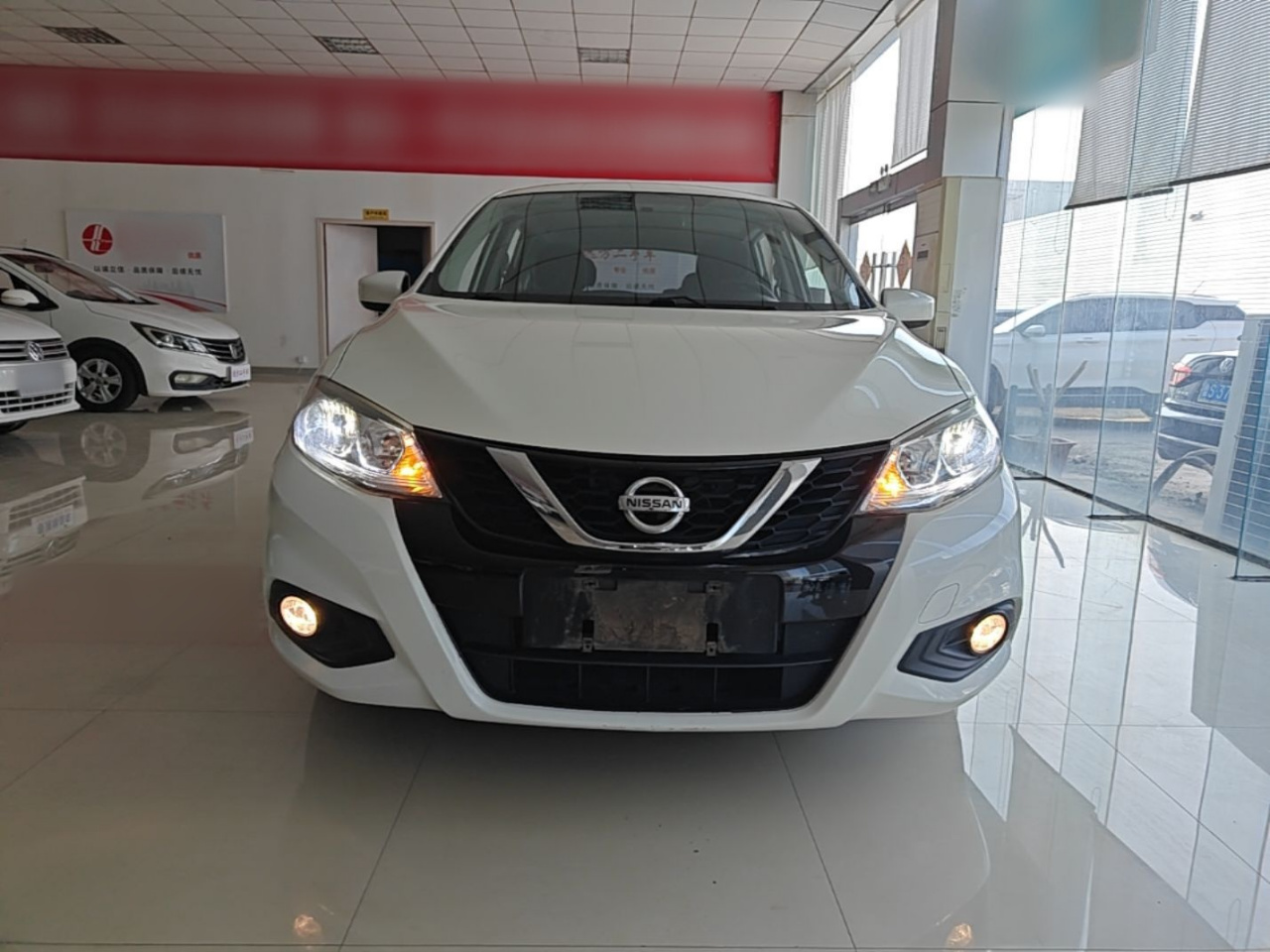 Tiida 2016 1.6L CVT photo 2