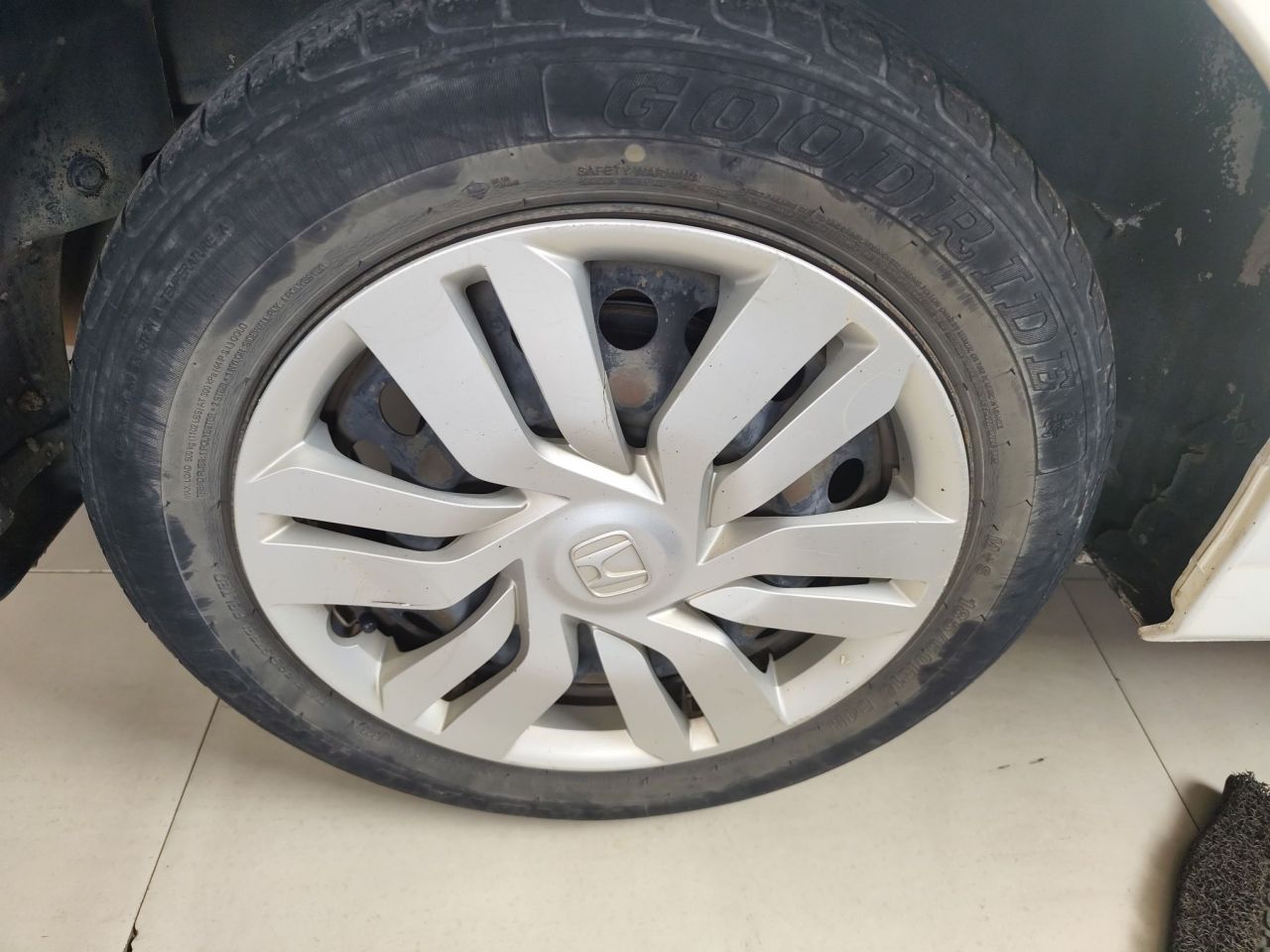 2017 1.5L CVT Comfort photo 3