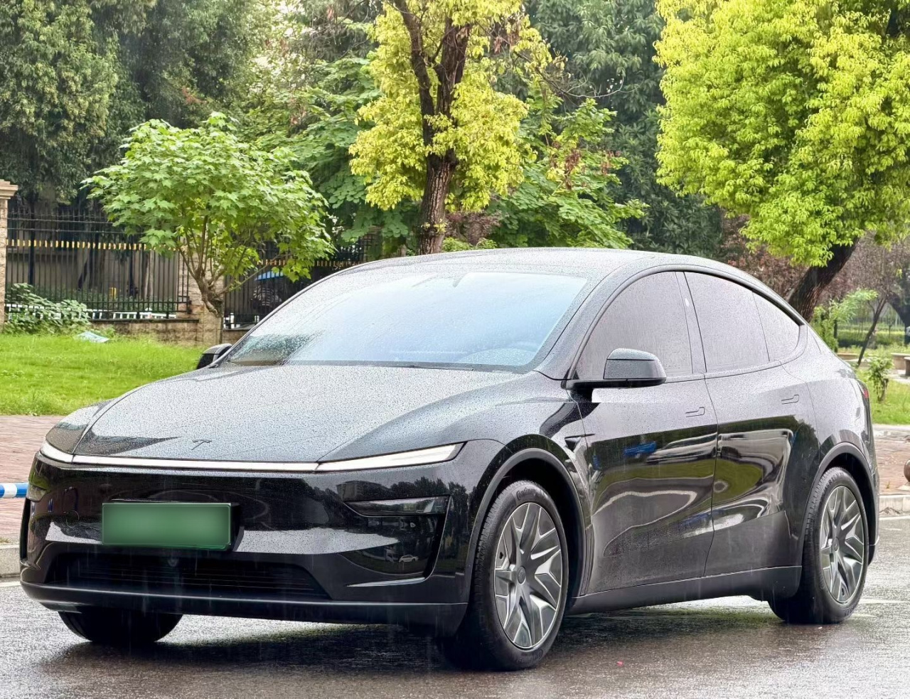 Model Y L 2025 Long Range AWD