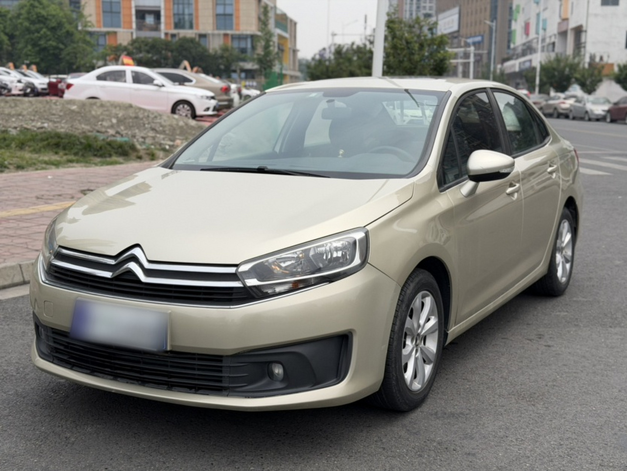 C4 2016 1.6L MT Comfort