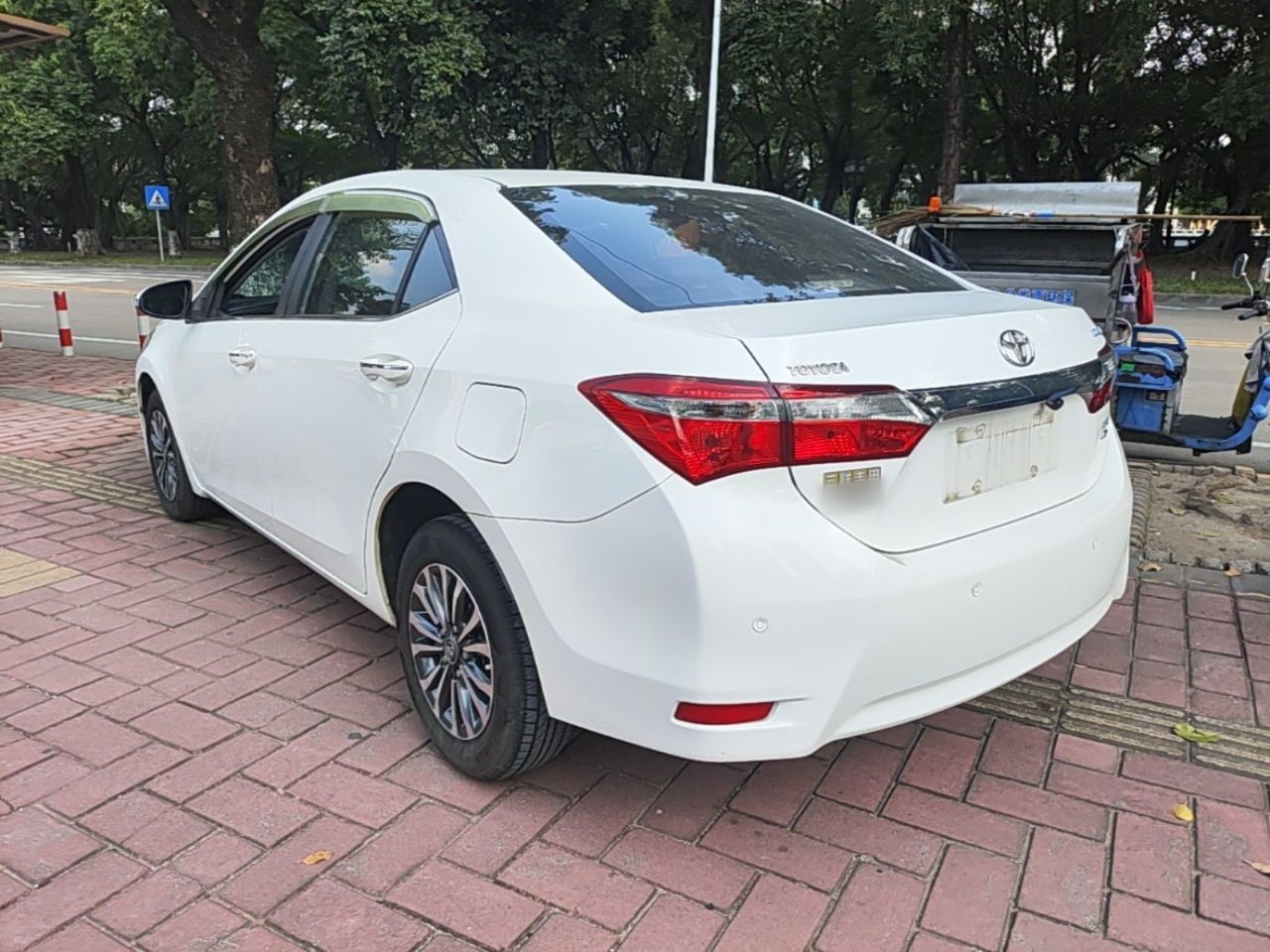 Corolla 2017 Facelift 1.2T S-CVT GL photo 4