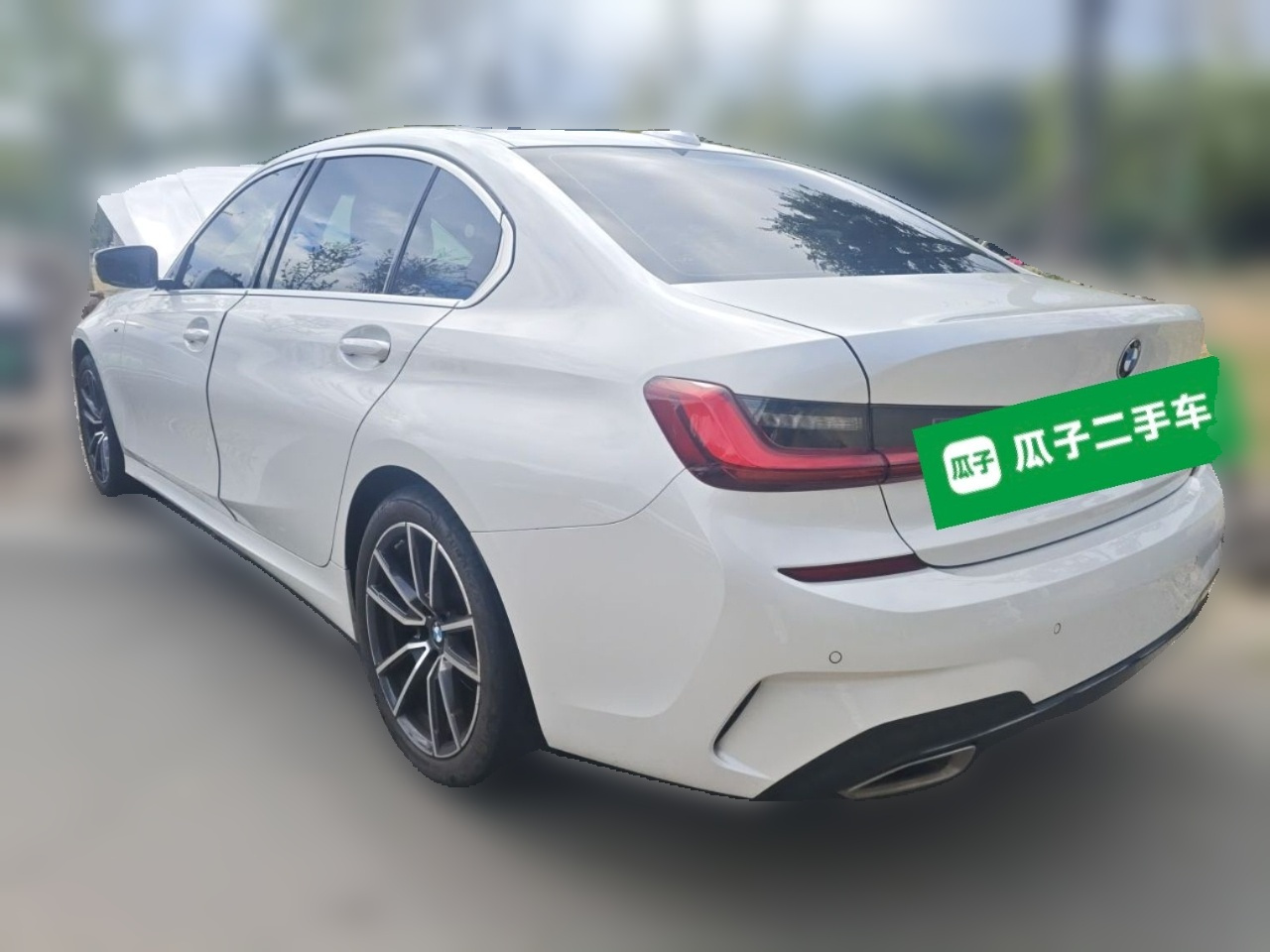 3 Series 2022 325Li M Sport Package photo 4