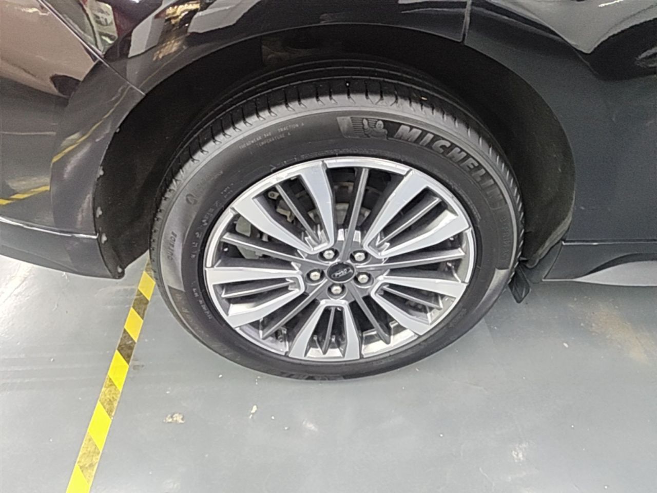 Edge 2021 PLUS EcoBoost 245 RWD 7-Seater photo 4