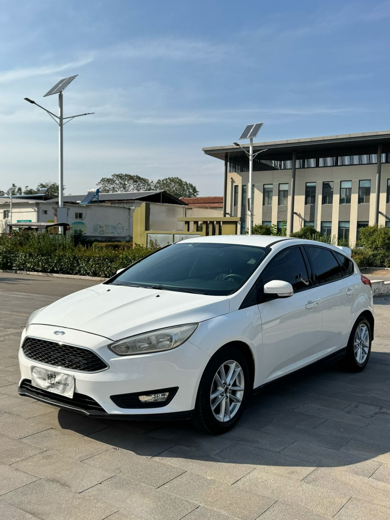 Focus 2017 Hatchback 1.6L AT Comfort