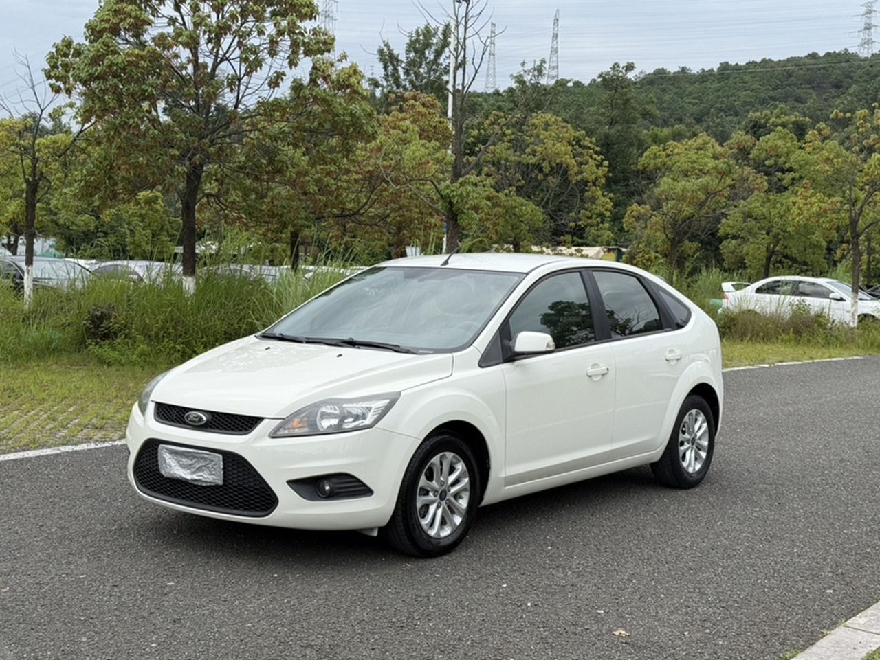 Focus 2013 Hatchback Classic 1.8L AT photo 2