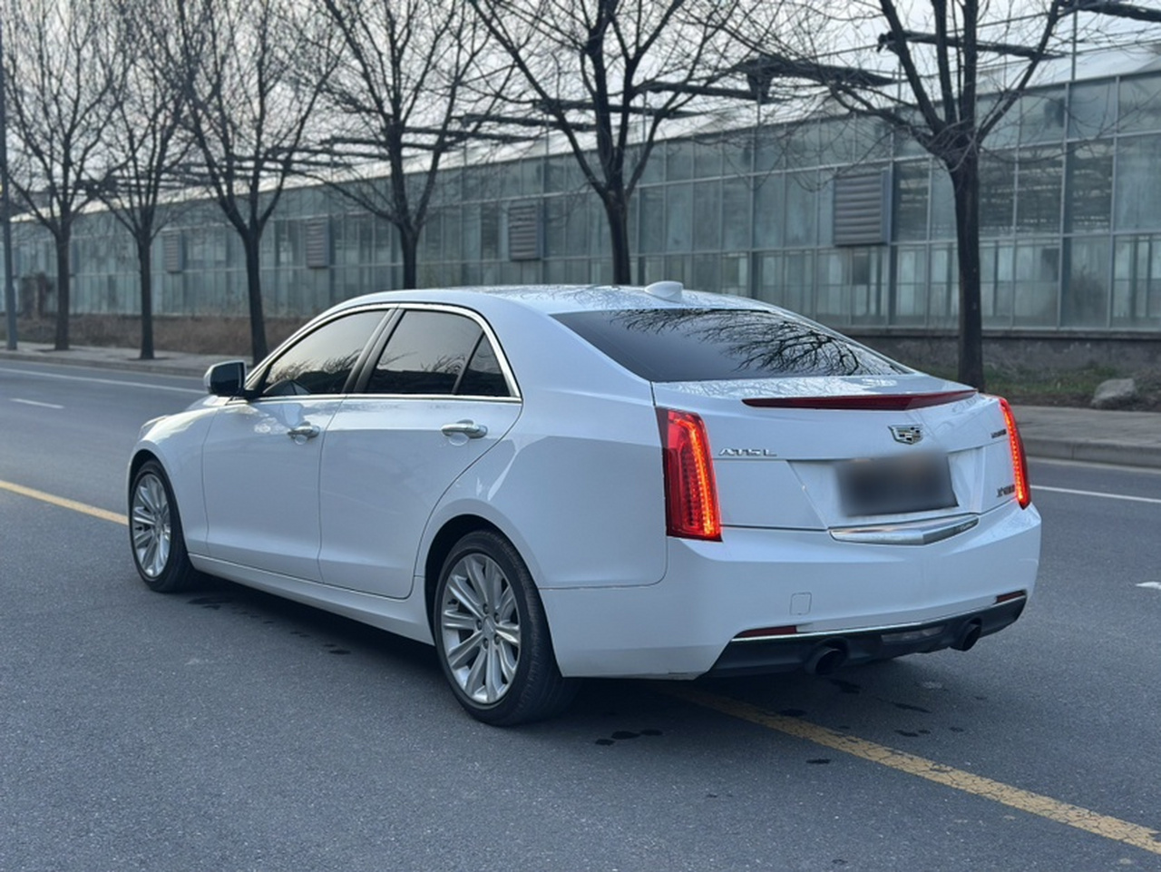ATS-L 2017 28T Tech photo 4