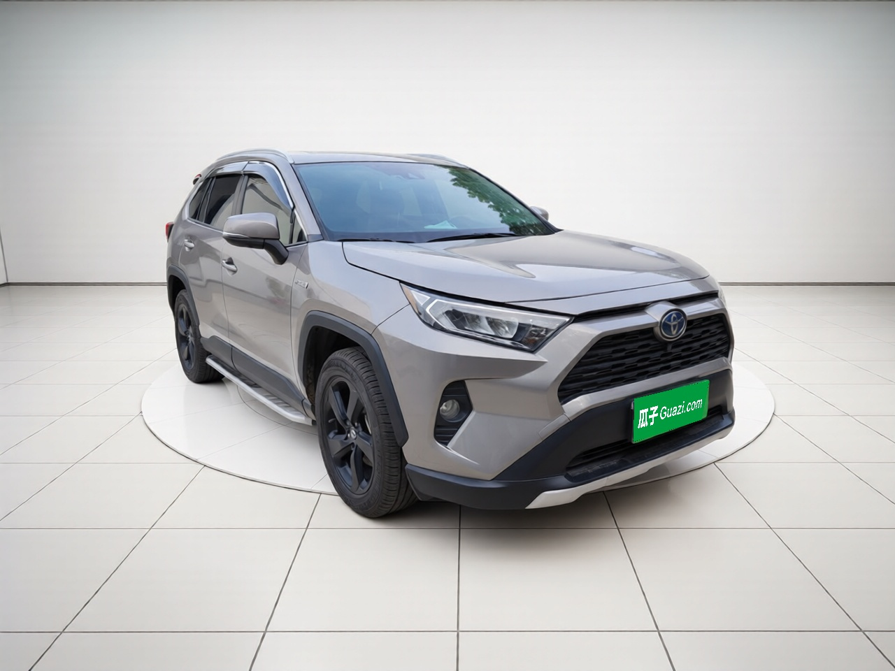 RAV4 2020 Hybrid 2.5L E-CVT AWD Elite PLUS photo 3