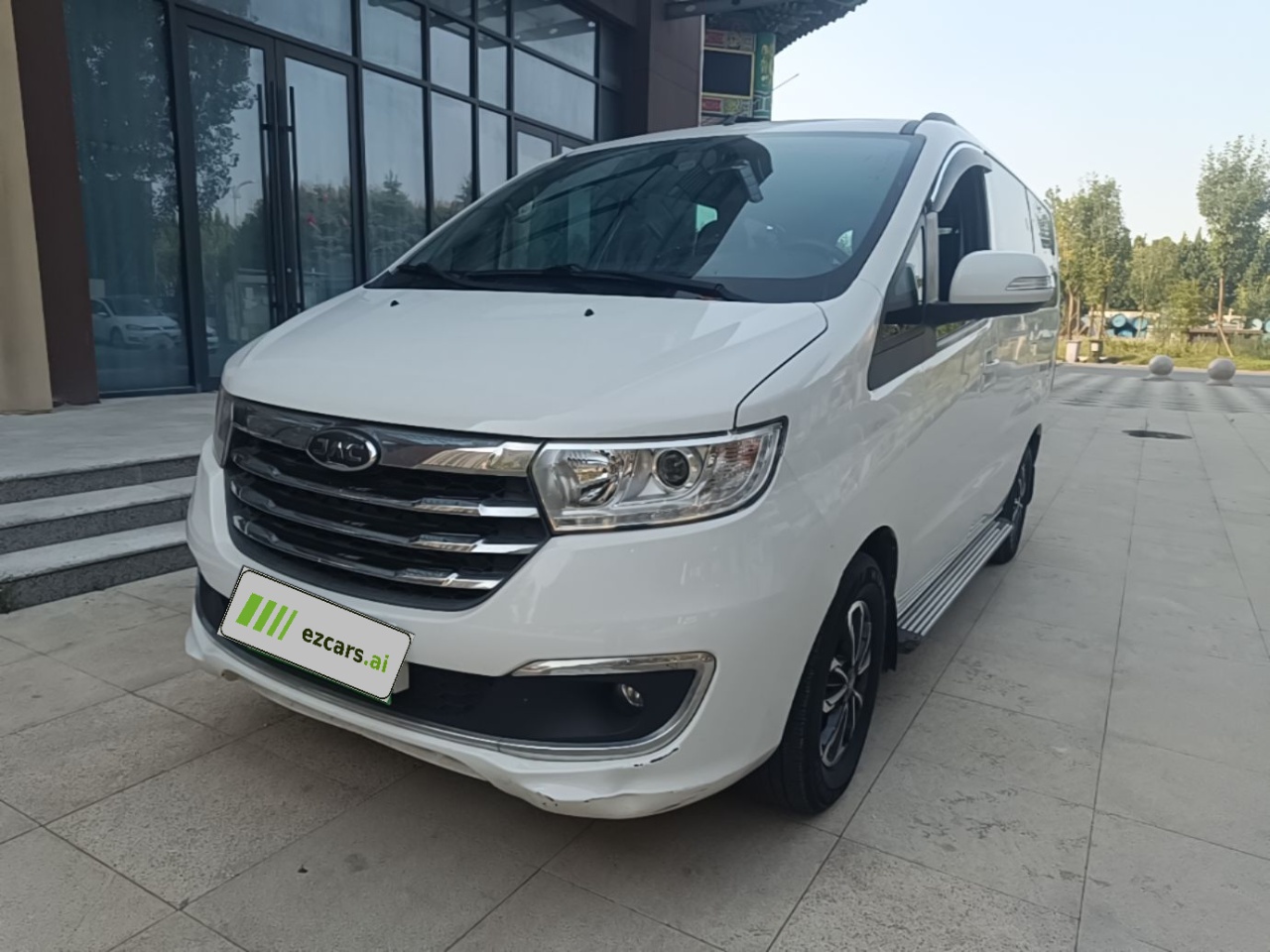Refine M3 2019 1.8L Luxury Smart