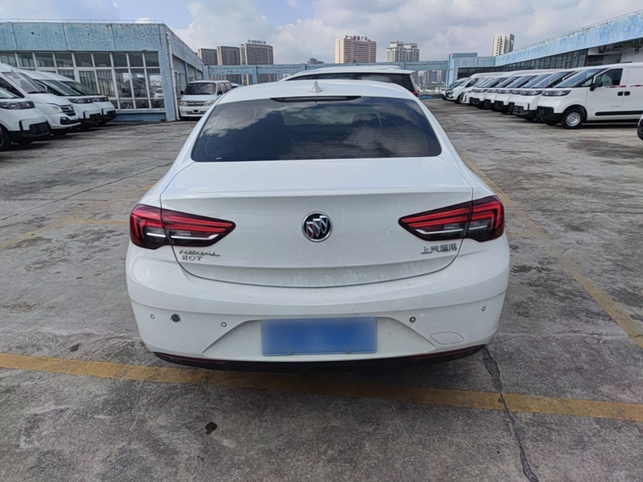 Regal 2019 20T Elite China VI photo 5