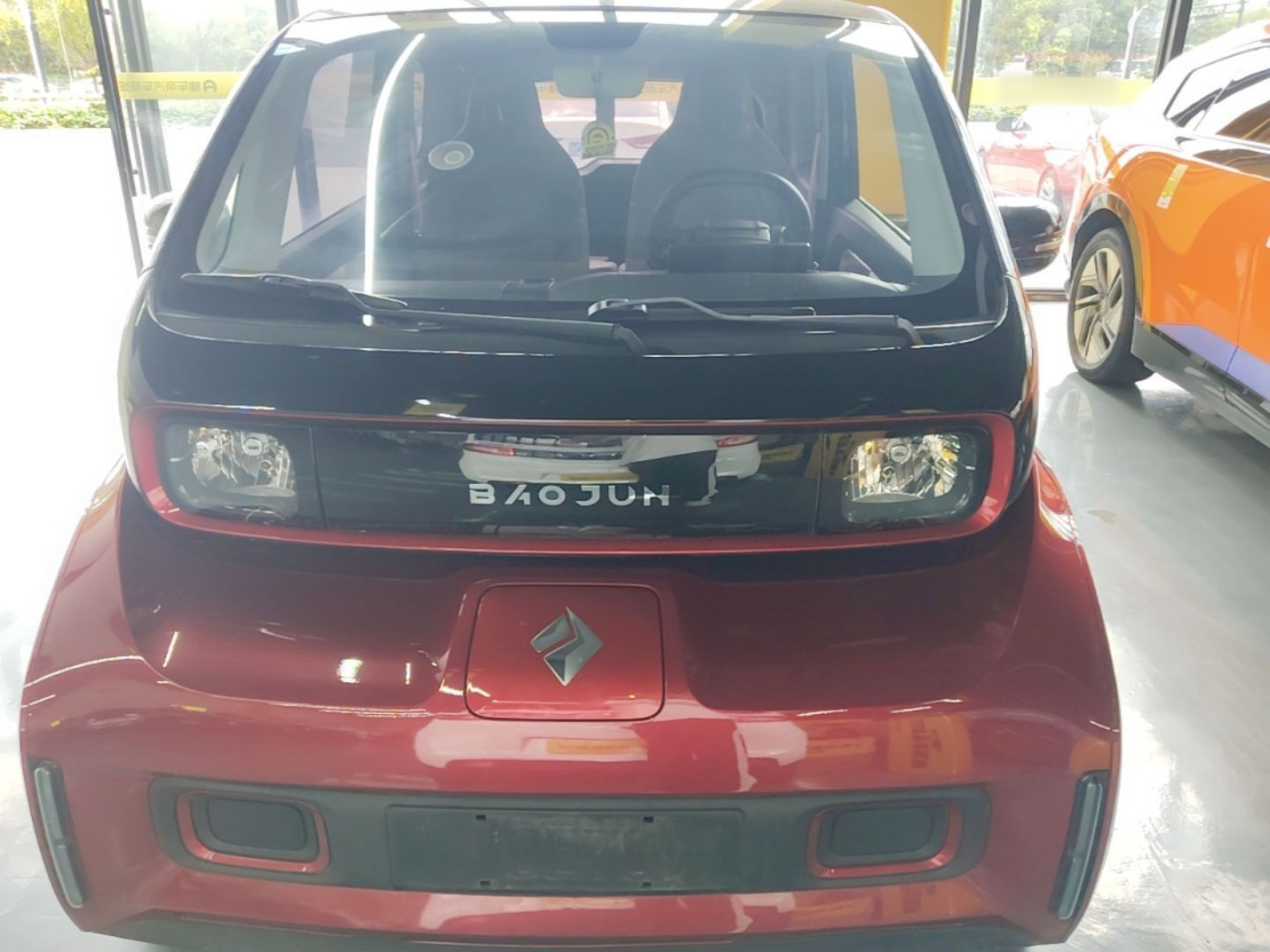 E300 2020 Plus photo 2