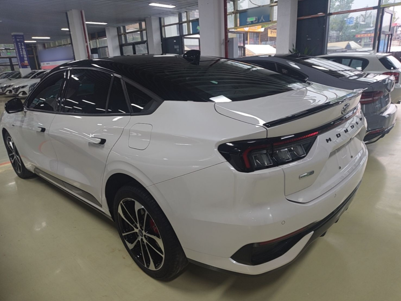 Mondeo 2022 Facelift EcoBoost 245 ST-Line photo 4