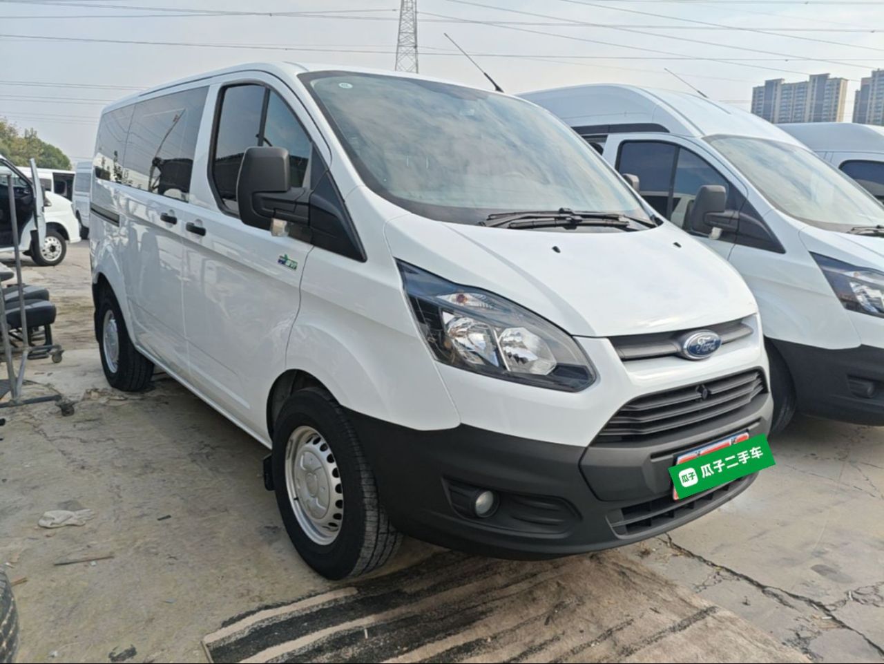 Transit 2019 2.0T Diesel Short Wheelbase 6-Seater China VI photo 5