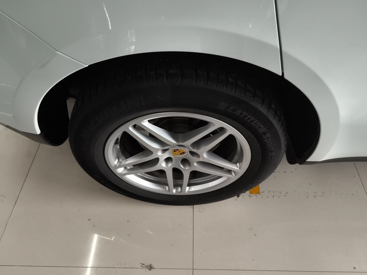 2021 Macan 2.0T photo 3