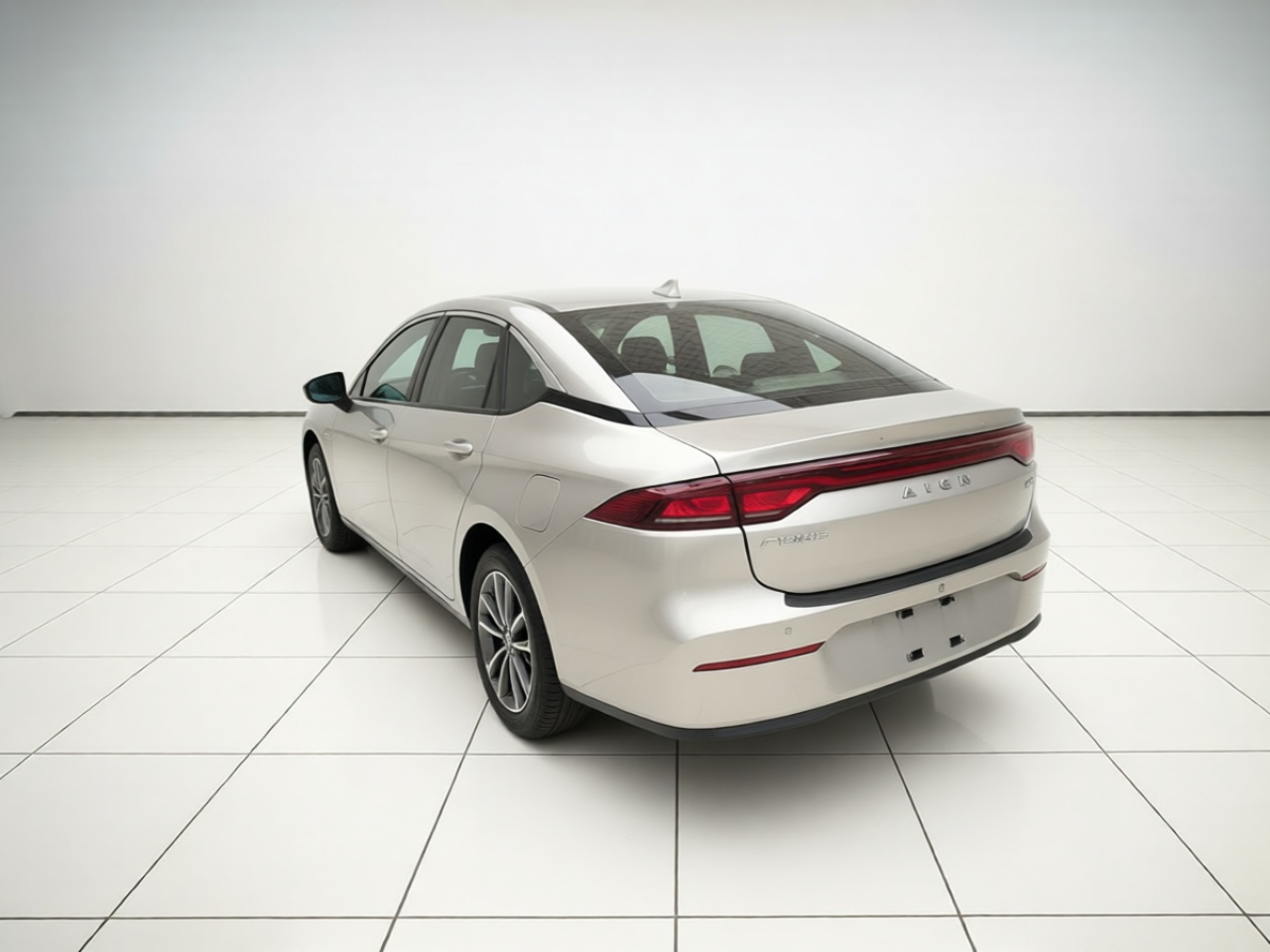 AION S 2023 580 LFP photo 4