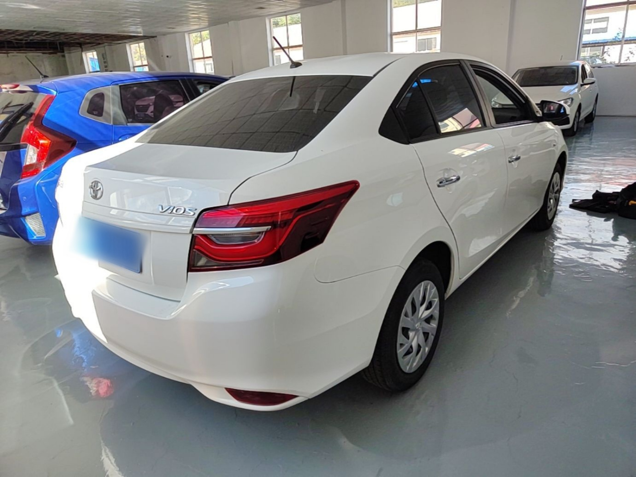 Vios 2022 1.5L 20 Anniversary Edition photo 4