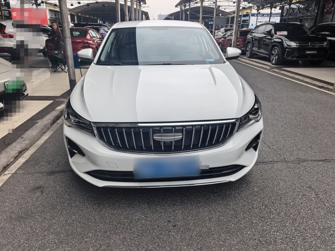 Emgrand 2025 4 1.5L CVT photo 5