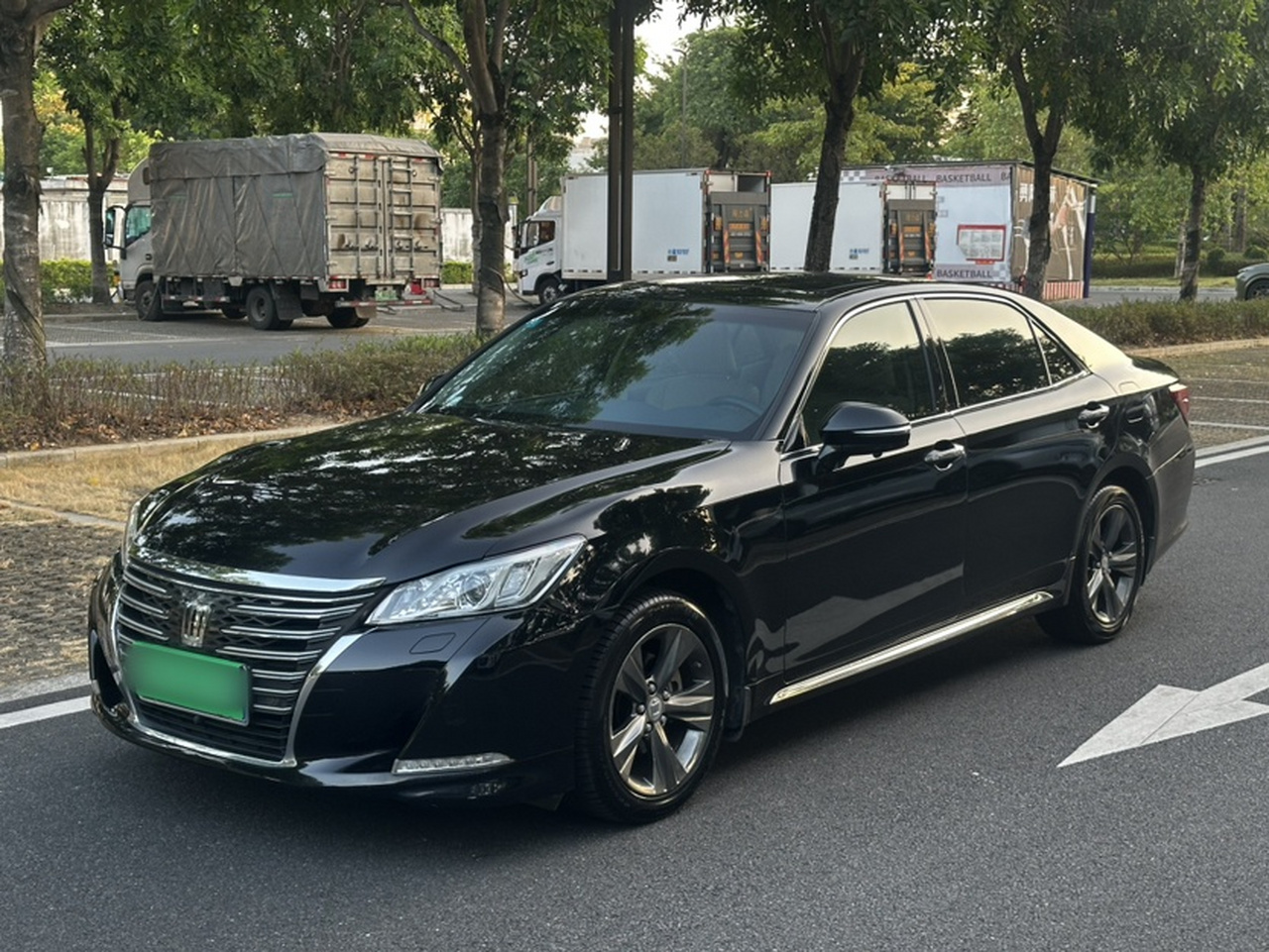 Crown 2015 2.0T Fashion