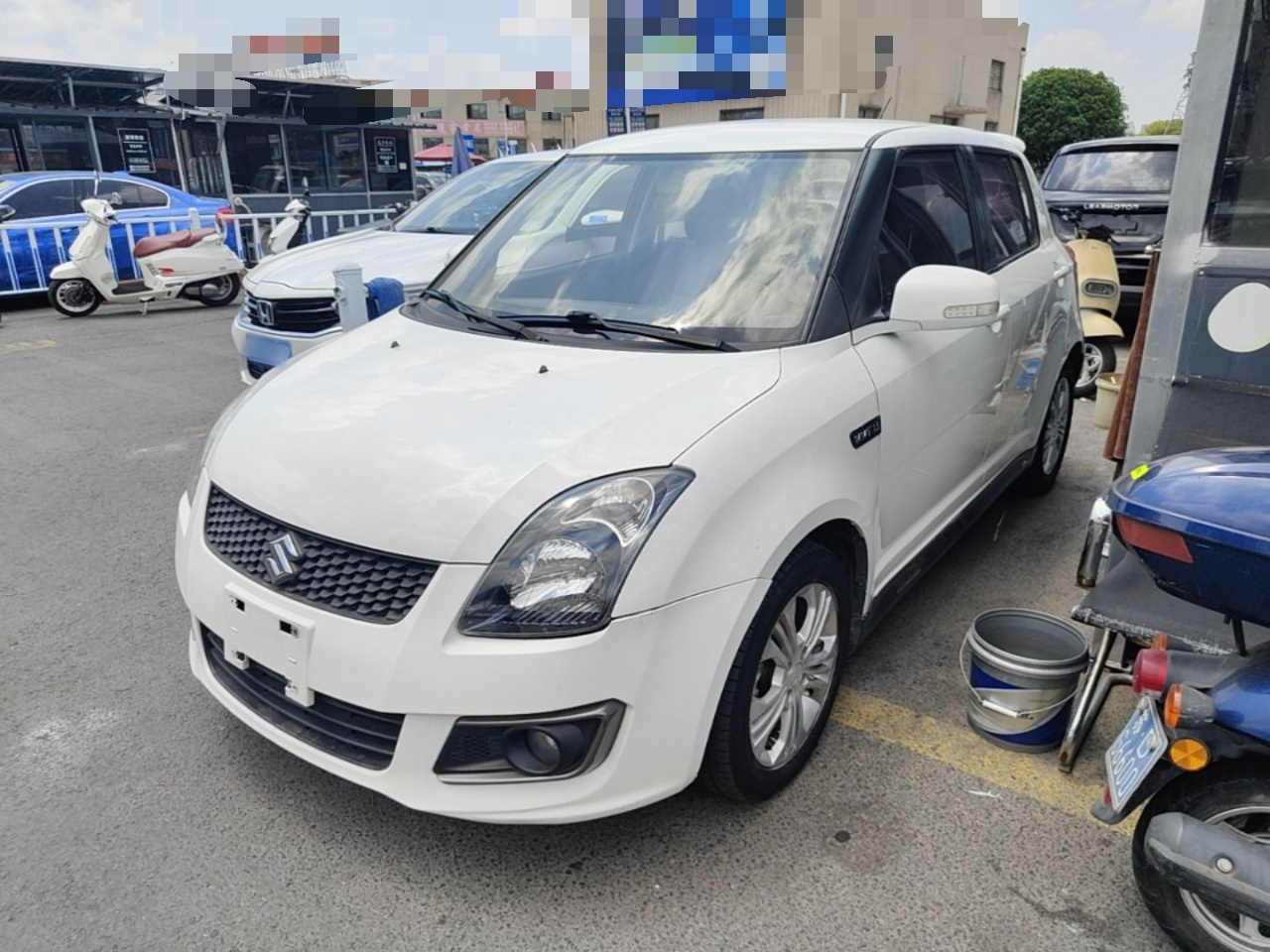 Swift 2014 1.5L AT Fashion