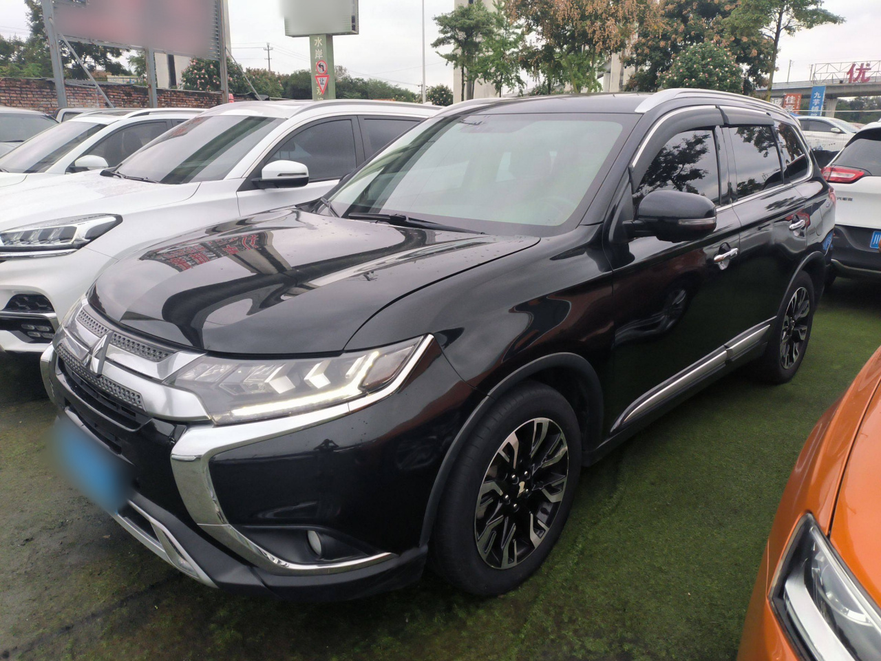 Outlander 2020 2.4L AWD Enjoy 7-Seater