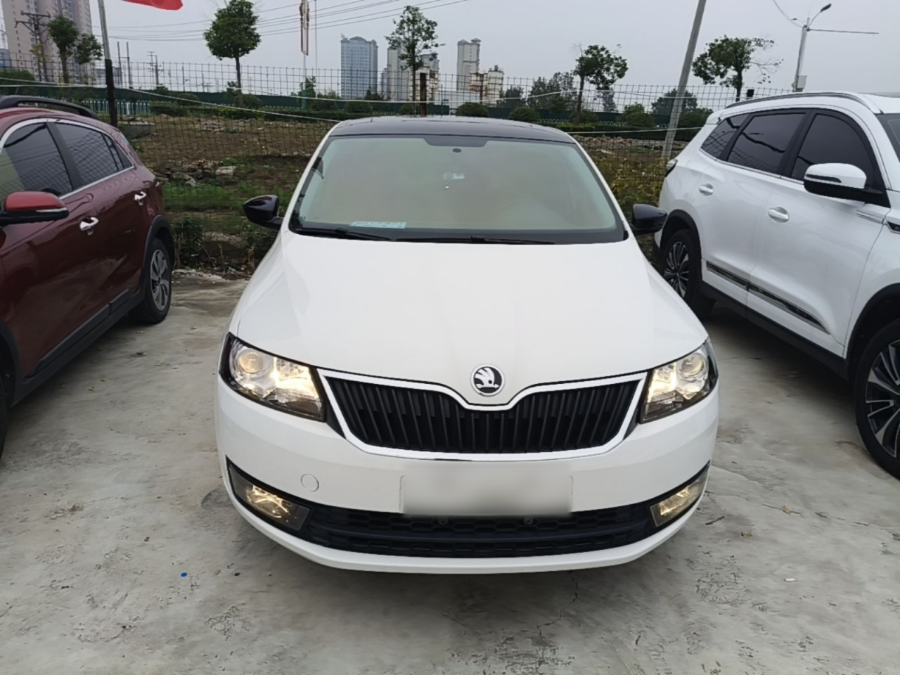 Rapid Spaceback 2016 Facelift TSI230 DSG photo 2