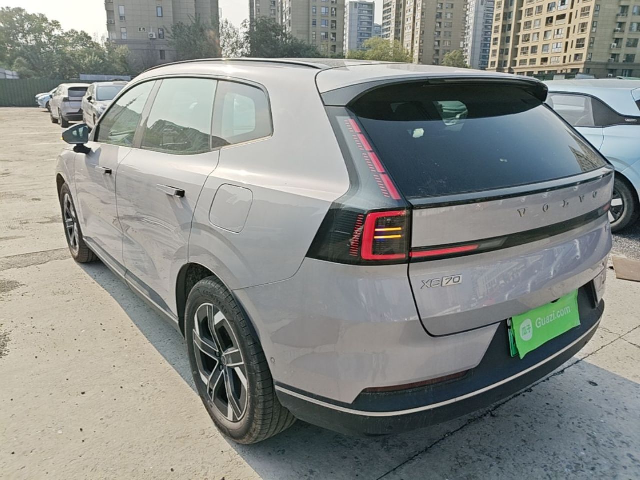 XC70 Hybrid 2026 RWD Long Range Core photo 3