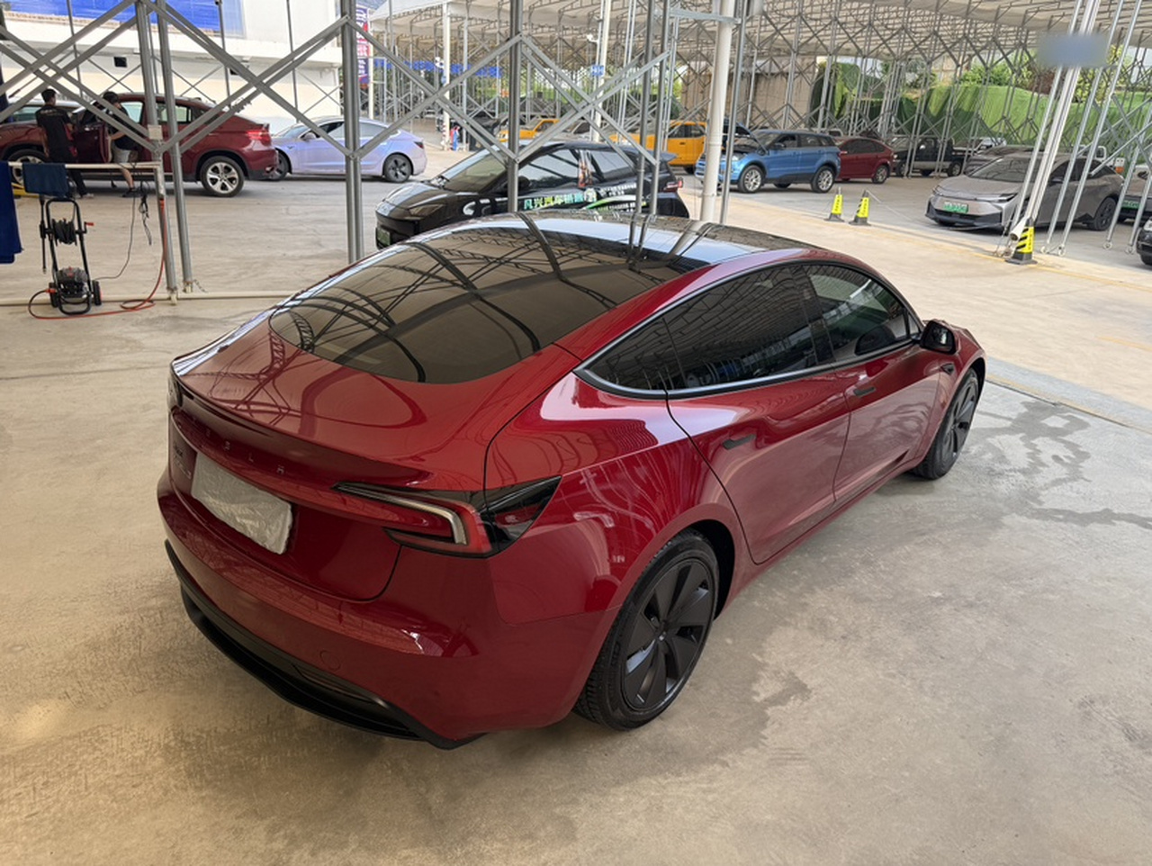 Model 3 2023 RWD photo 4