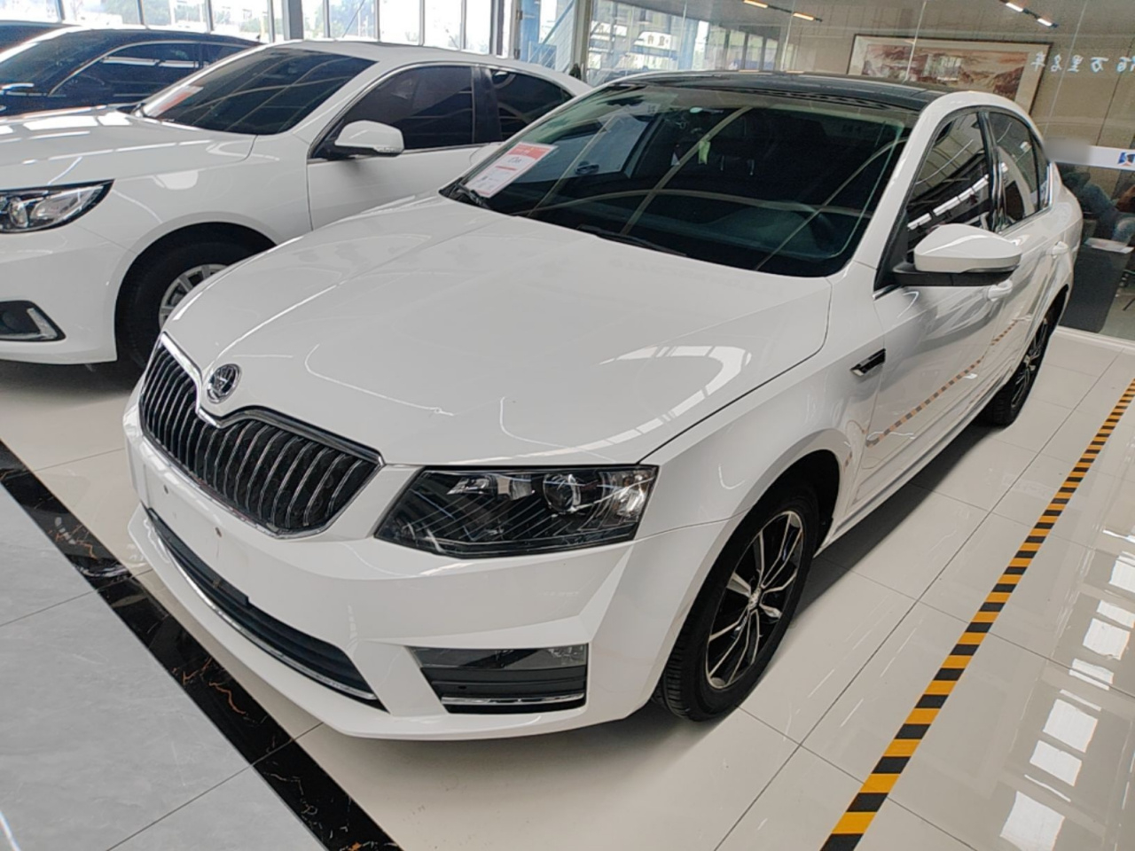 Octavia 2017 1.6L AT