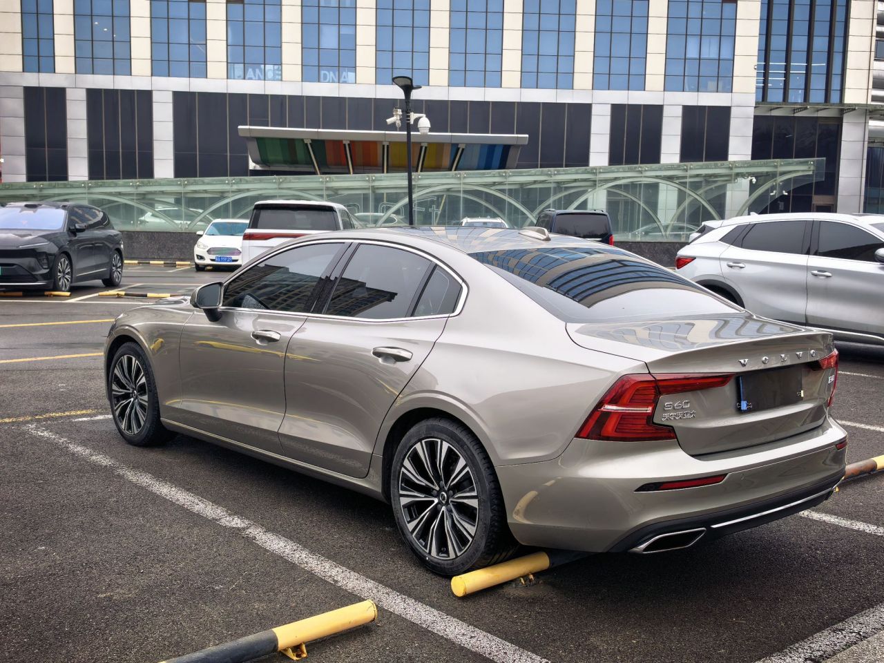 S60 2022 B4 Luxury photo 4