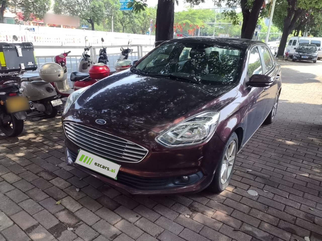 Escort 2019 1.5L AT