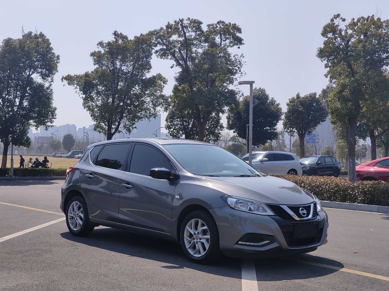 Tiida 2021 1.6L CVT photo 3