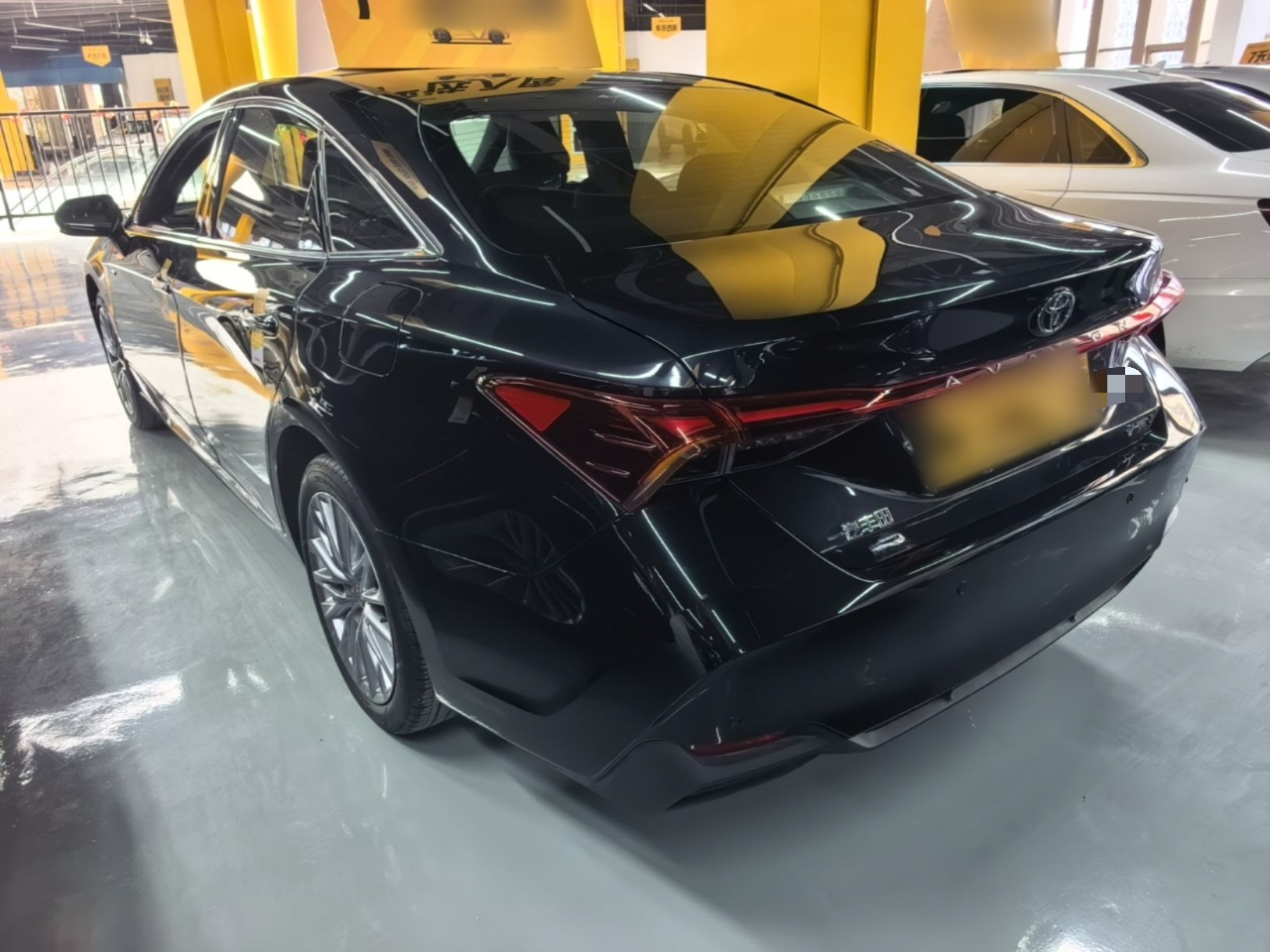 Avalon 2024 Hybrid 2.0L Luxury photo 4