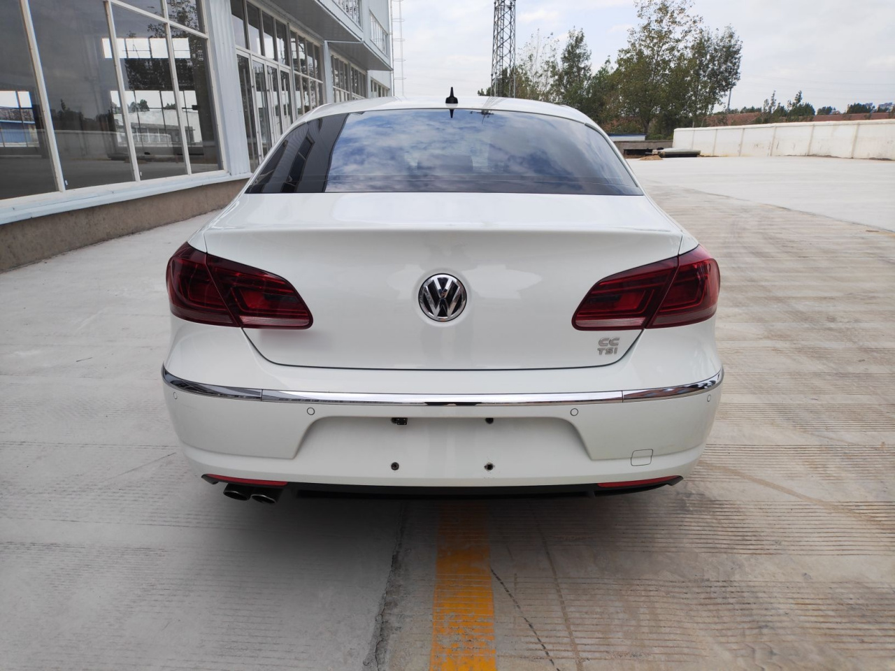 FAW-Volkswagen CC 2018 1.8TSI Premium photo 3