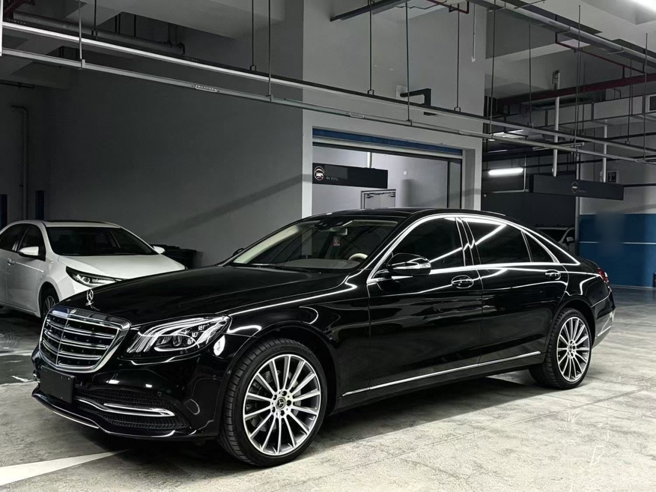S-Class 2019 S 320 L photo 3