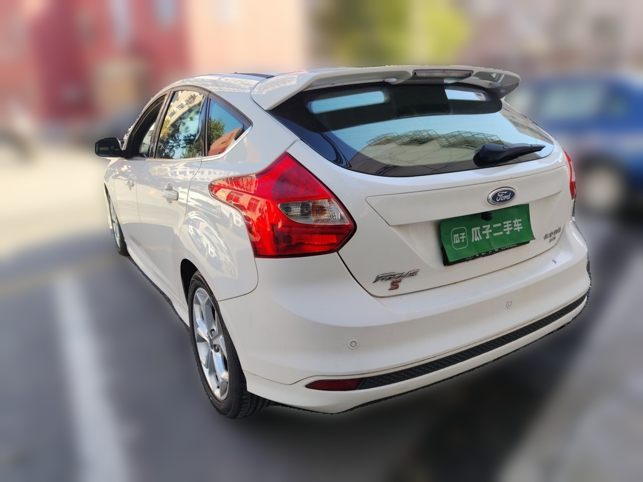 Focus 2012 Hatchback 2.0L MT Luxury Sport photo 4