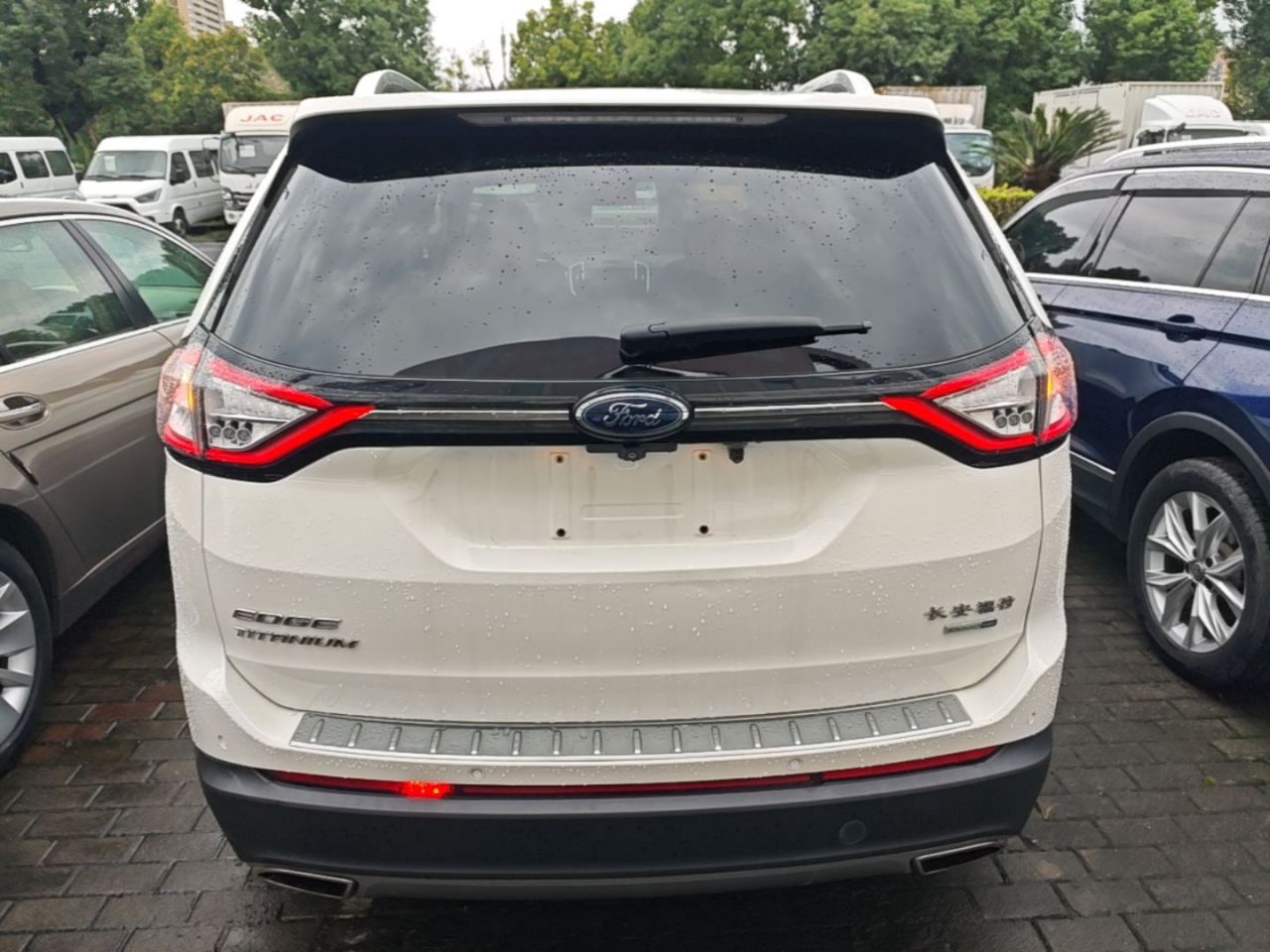Edge 2016 EcoBoost 245 AWD 7-Seater photo 3
