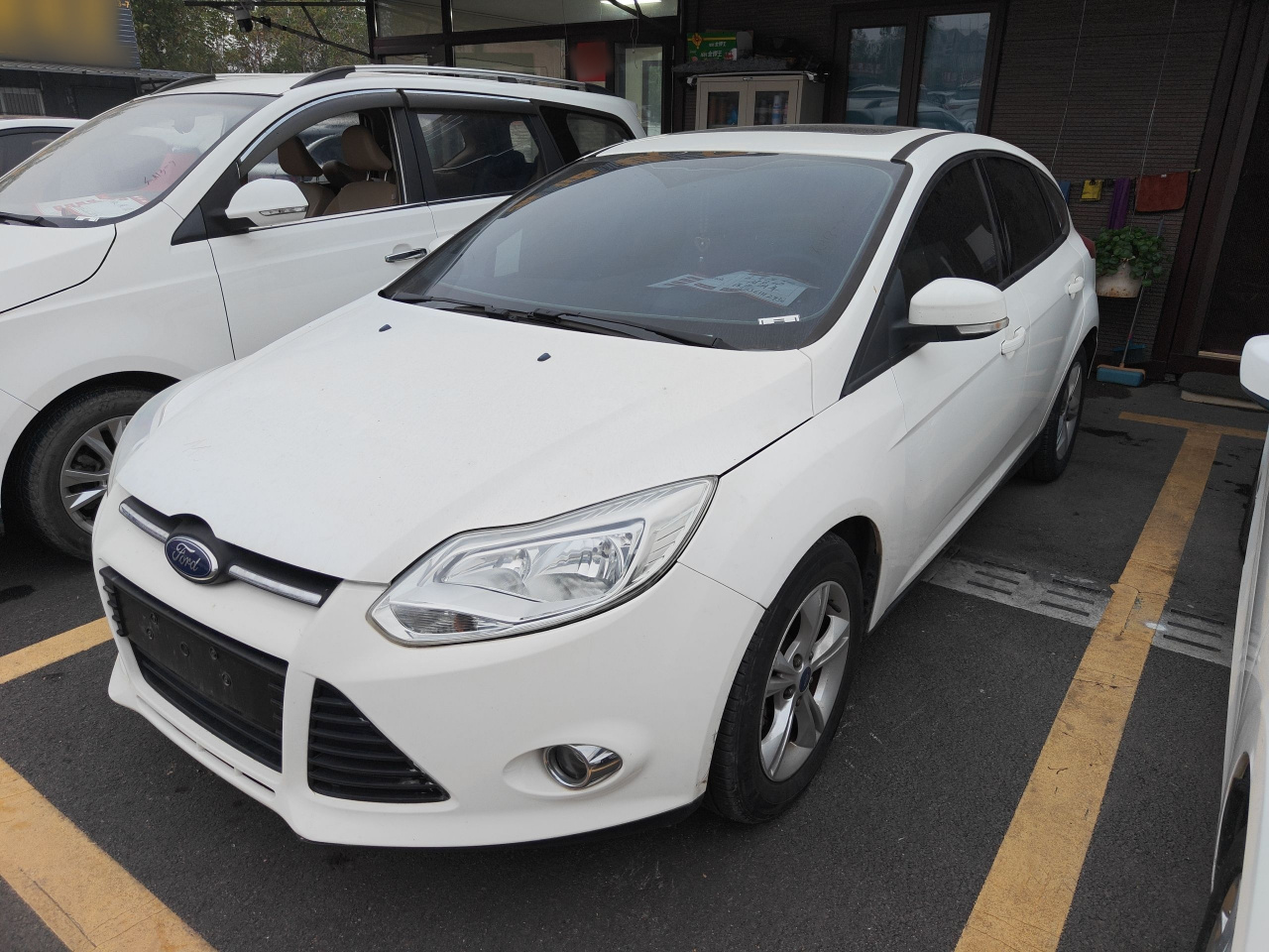 Focus 2012 Hatchback 1.6L AT photo 2