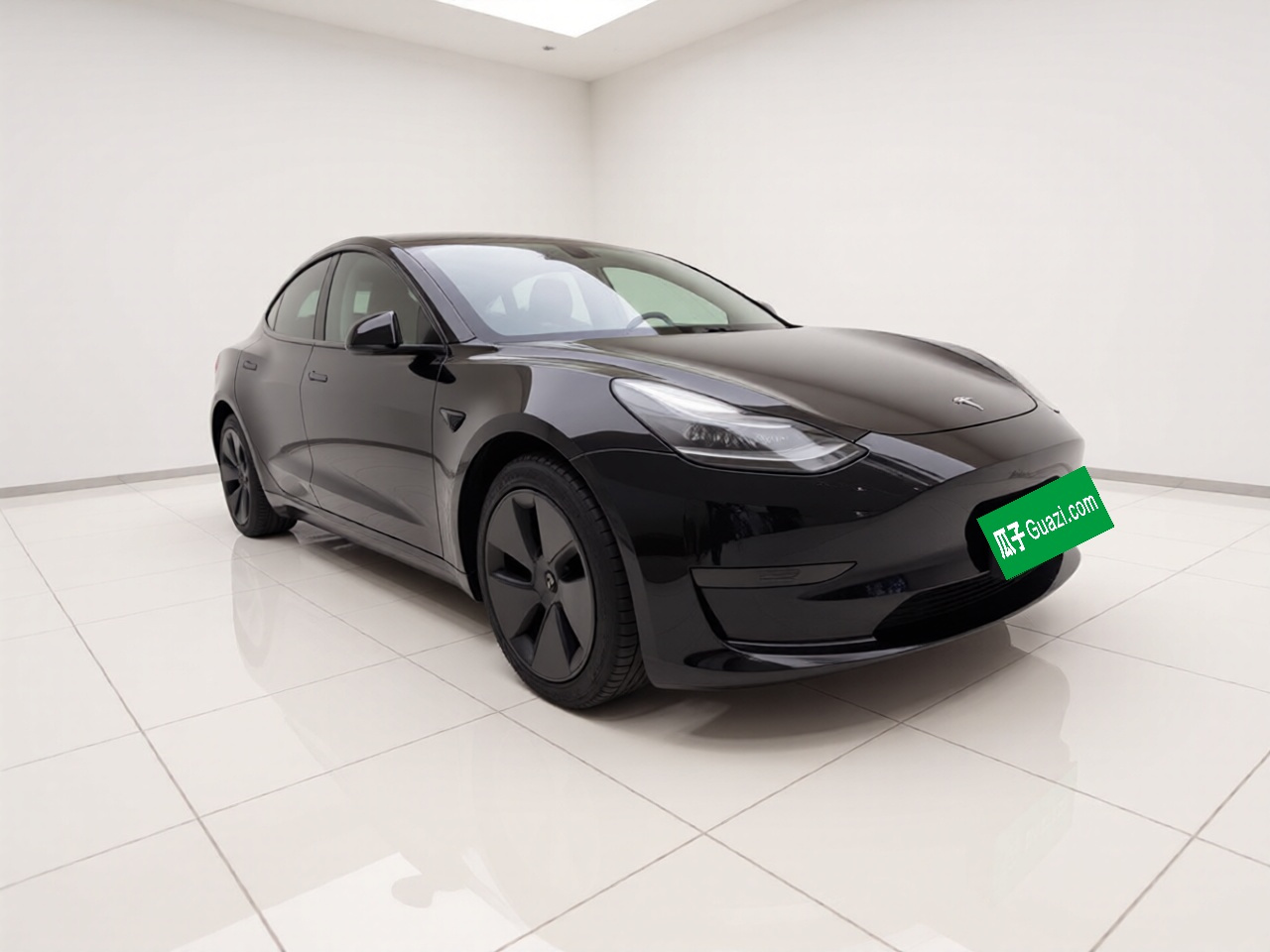 Model 3 2022 RWD photo 3