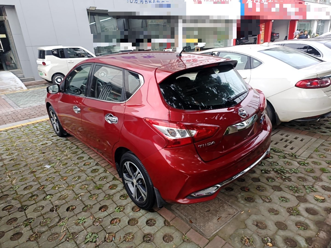 Tiida 2016 1.6L CVT photo 4