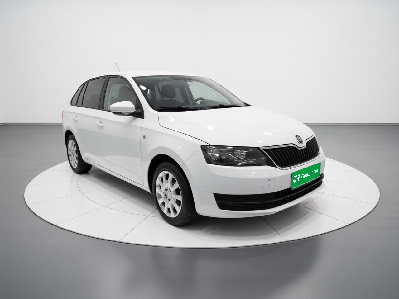 Rapid Spaceback 2014 1.6L AT photo 3
